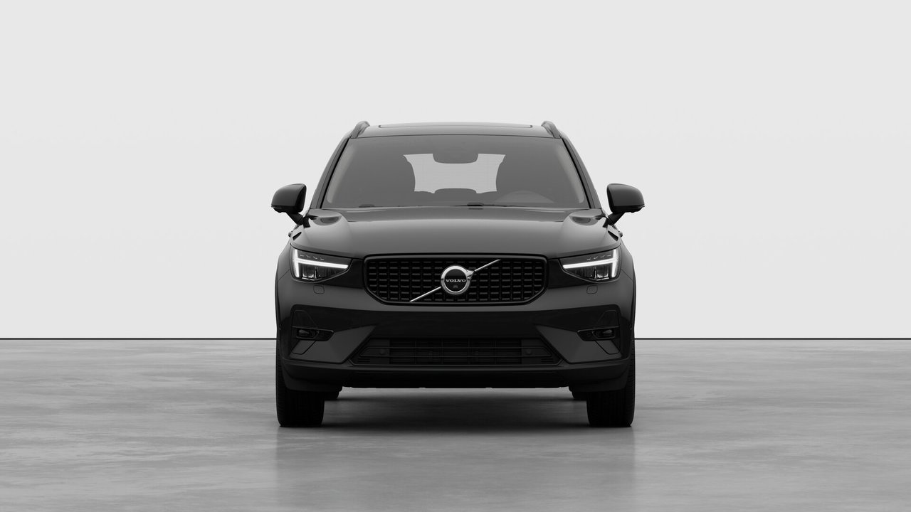2026 Volvo XC40 - Image 5