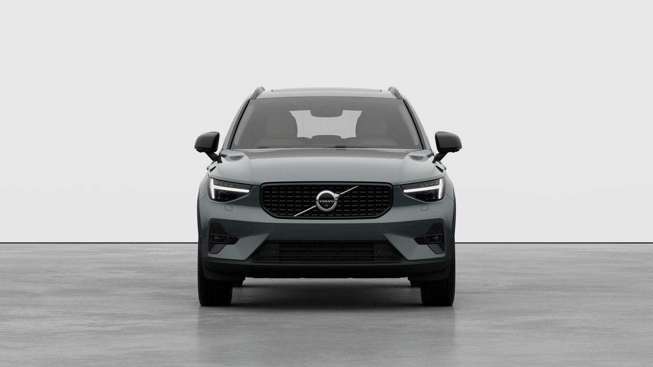 2026 Volvo XC40 - Image 5