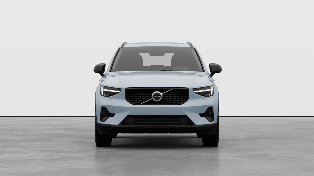 2026 Volvo XC40 - Image 5