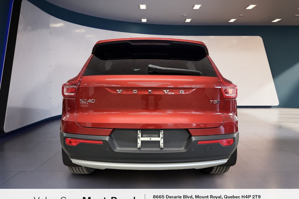 2021 Volvo XC40 - Image 3