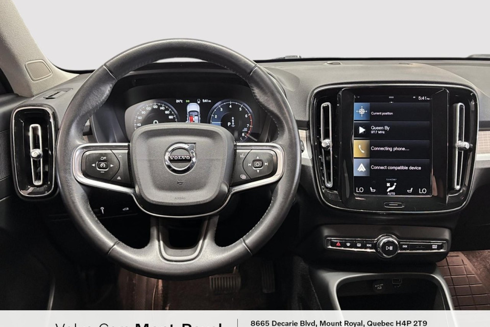 2021 Volvo XC40 - Image 10