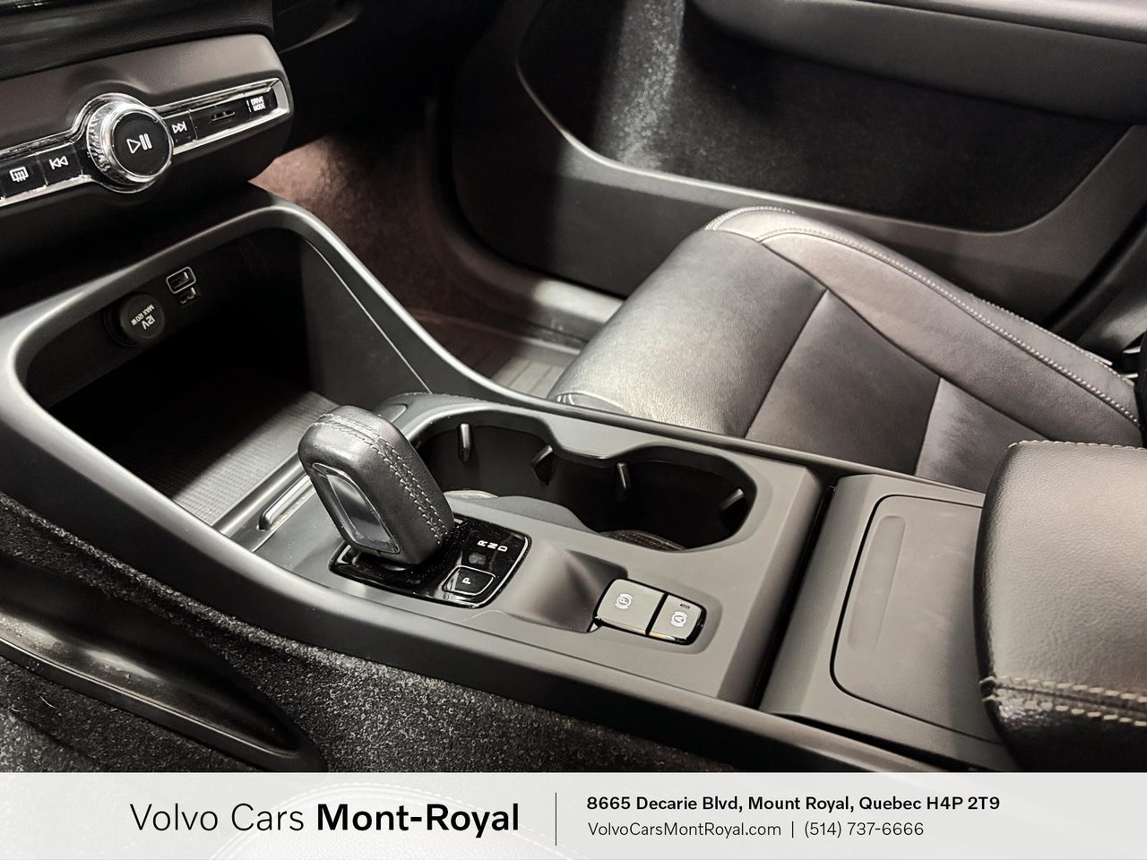 2021 Volvo XC40 - Image 13