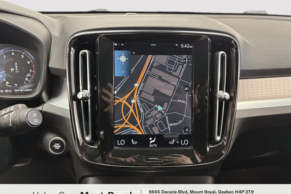 2021 Volvo XC40 - Image 15