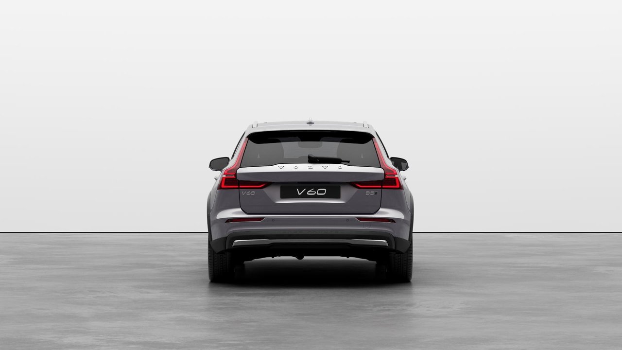2026 Volvo V60 CROSS COUNTRY - Image 4