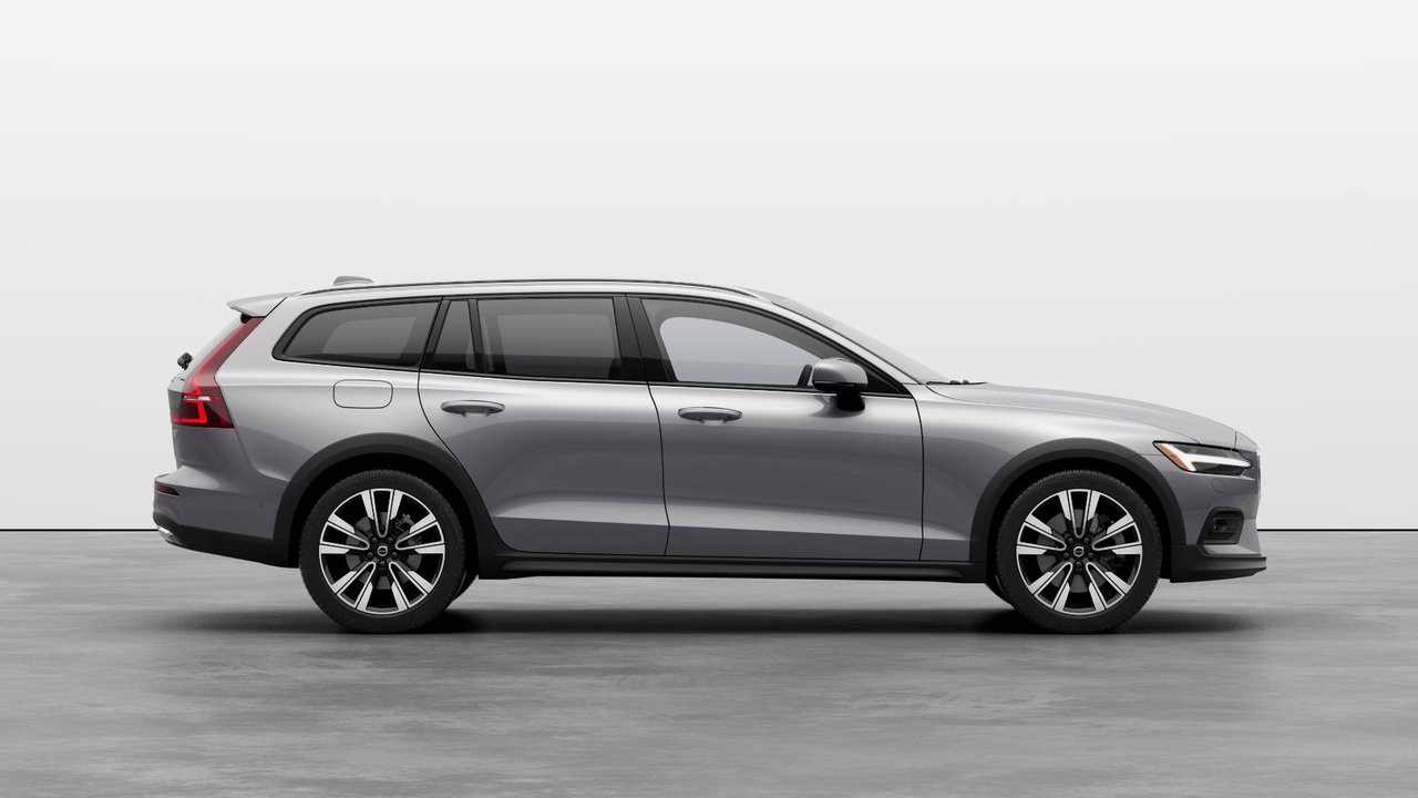 2026 Volvo V60 CROSS COUNTRY - Image 5