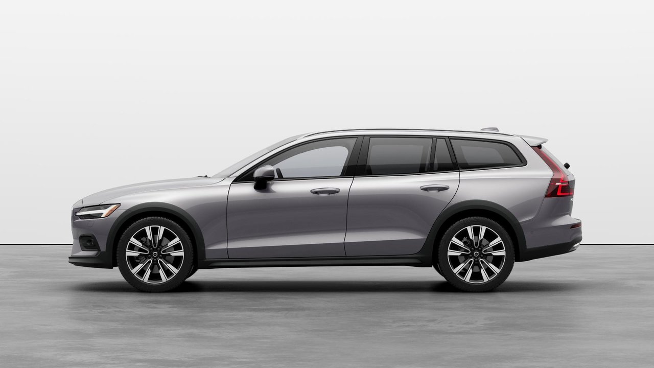 2026 Volvo V60 CROSS COUNTRY - Image 6