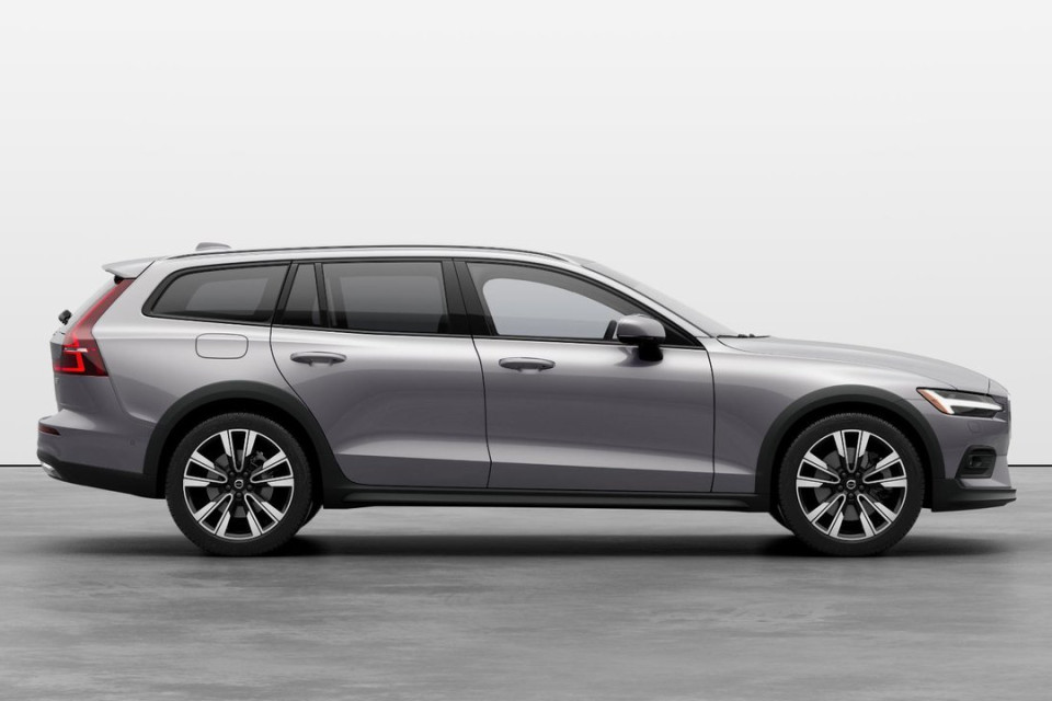 2026 Volvo V60 CROSS COUNTRY - Image 5