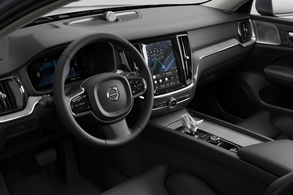 2026 Volvo V60 CROSS COUNTRY - Image 8
