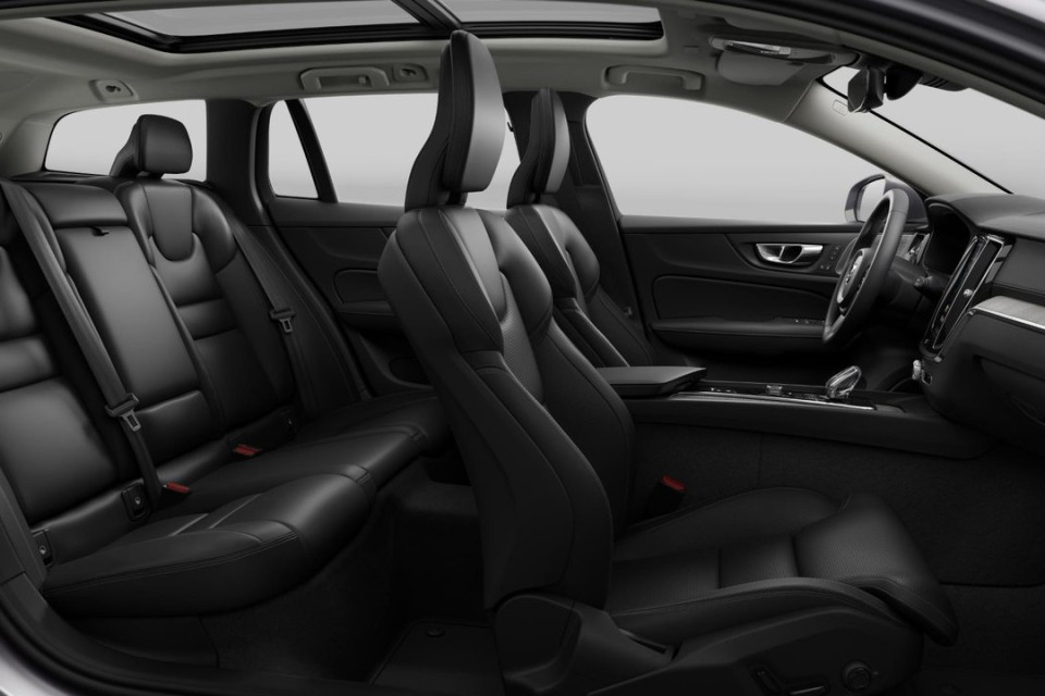 2026 Volvo V60 CROSS COUNTRY - Image 11