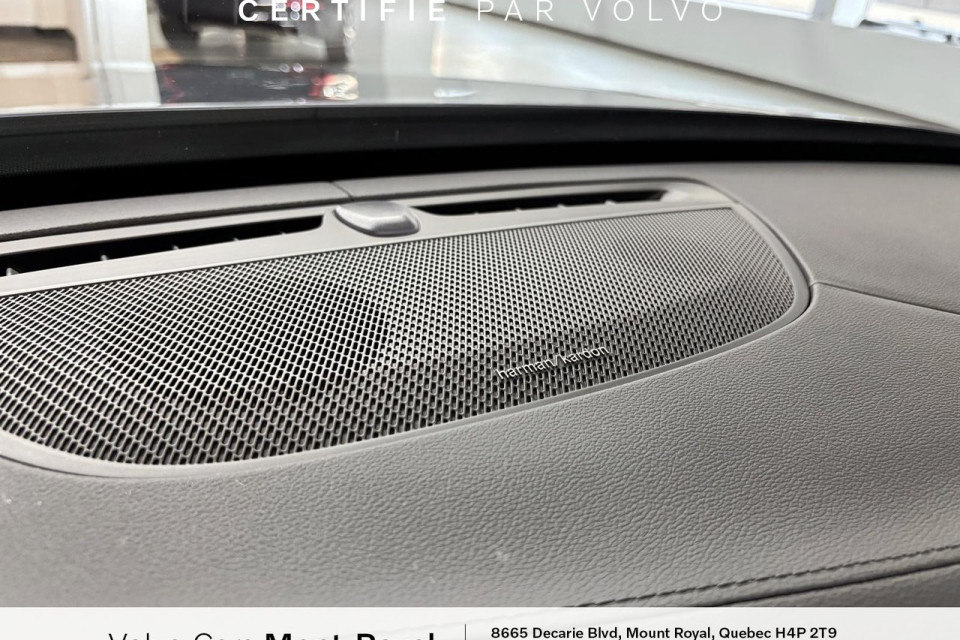 2025 Volvo XC90 Plug-In Hybrid - Image 15