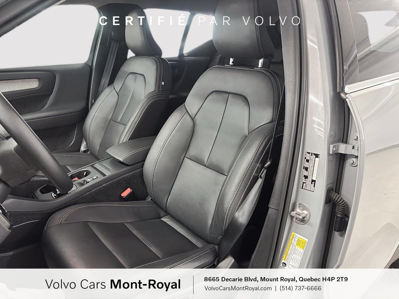 2025 Volvo XC40 - Image 8