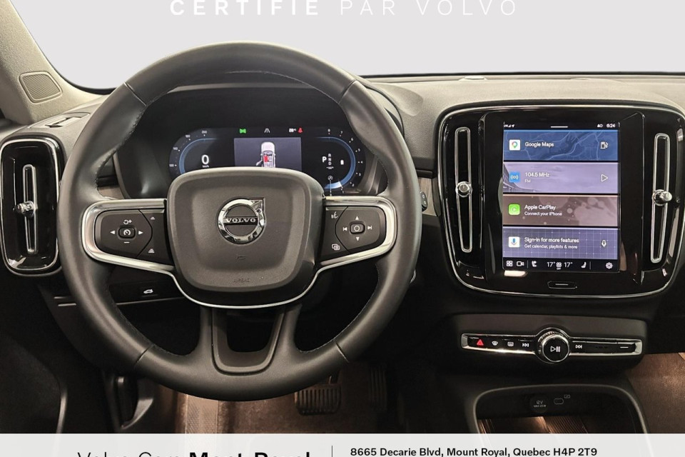 2025 Volvo XC40 - Image 11