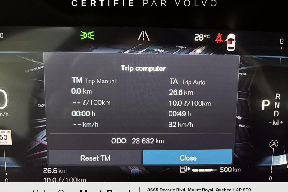 2025 Volvo XC40 - Image 12