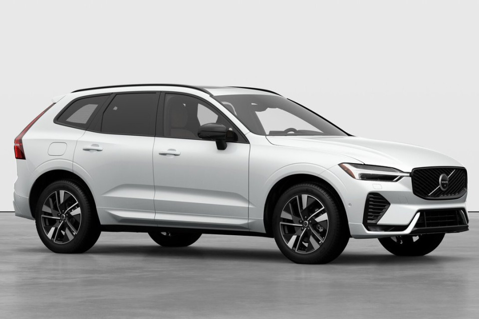 2026 Volvo XC60 - Image 3