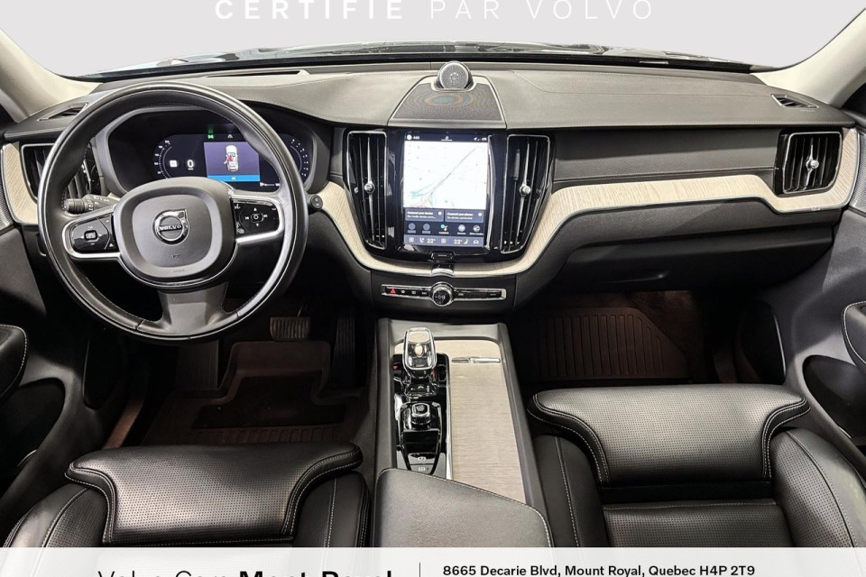2022 Volvo XC60 - Image 8