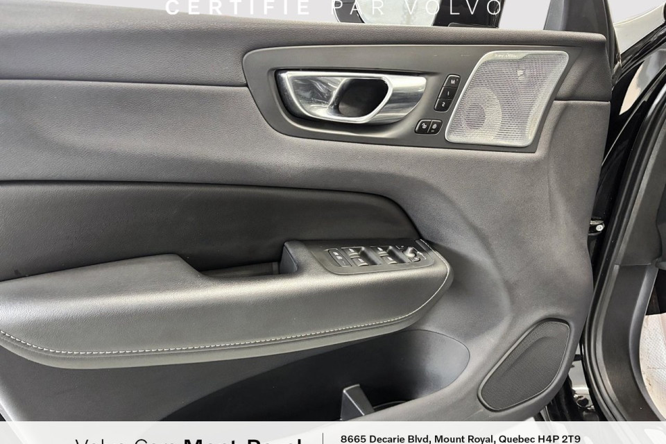 2022 Volvo XC60 - Image 9