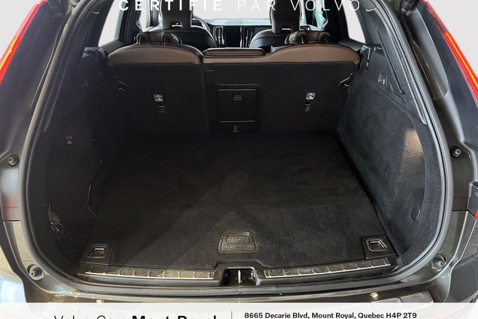 2022 Volvo XC60 Recharge - Image 5