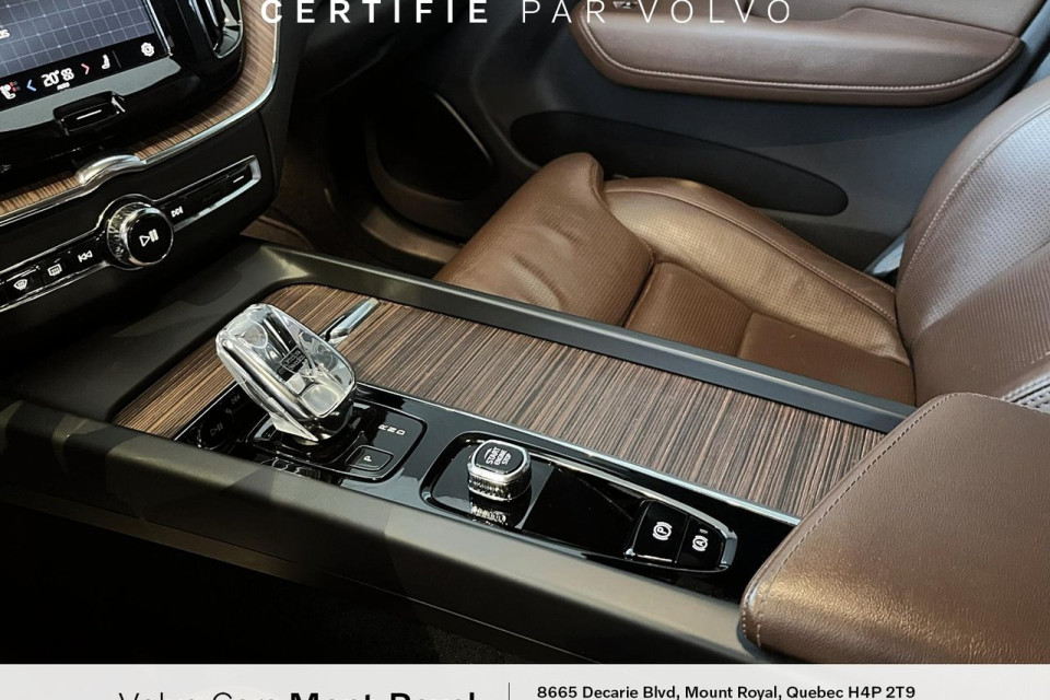 2022 Volvo XC60 Recharge - Image 12
