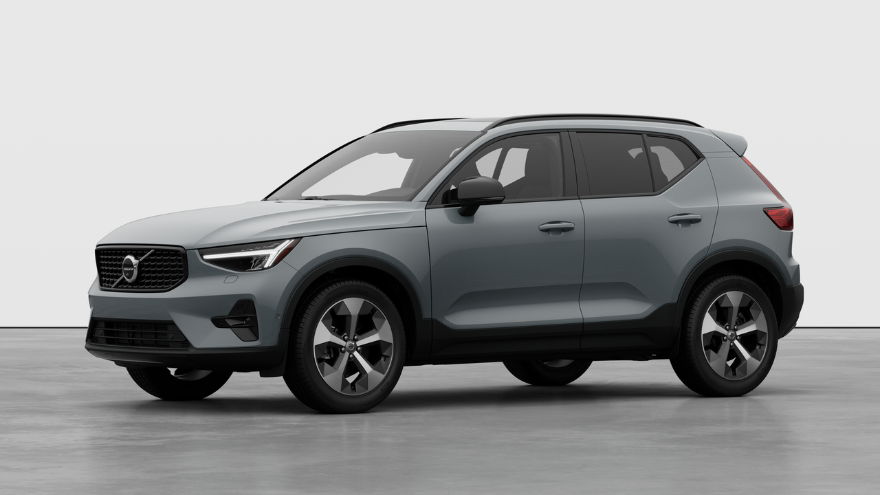 2026 Volvo XC40 - Image 1