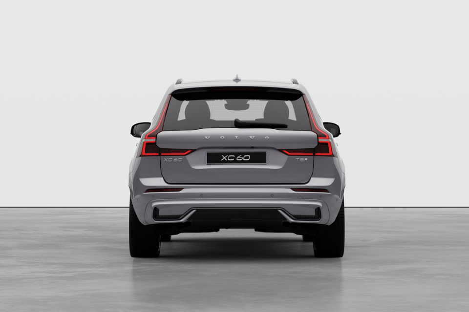 2026 Volvo XC60 PLUG-IN HYBRID - Image 6