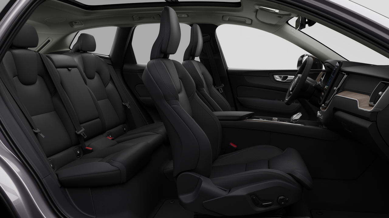 2026 Volvo XC60 PLUG-IN HYBRID - Image 13