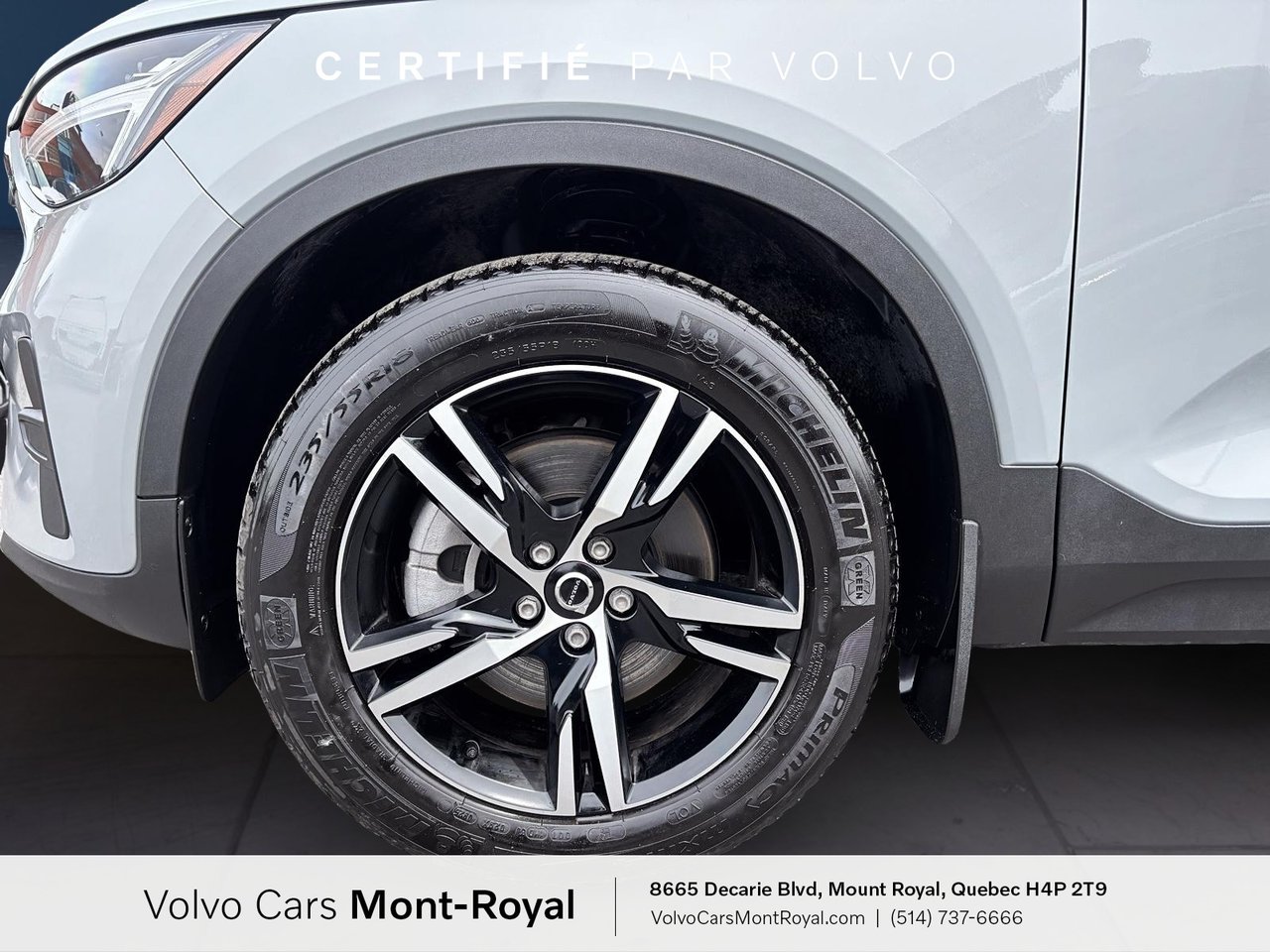 2025 Volvo XC40 - Image 6