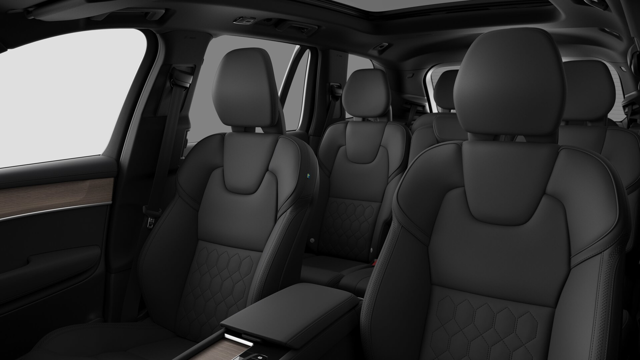 2026 Volvo XC90 PLUG-IN HYBRID - Image 12