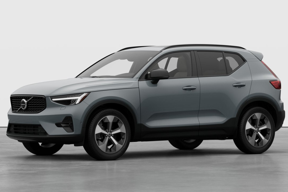 2026 Volvo XC40 - Image 1