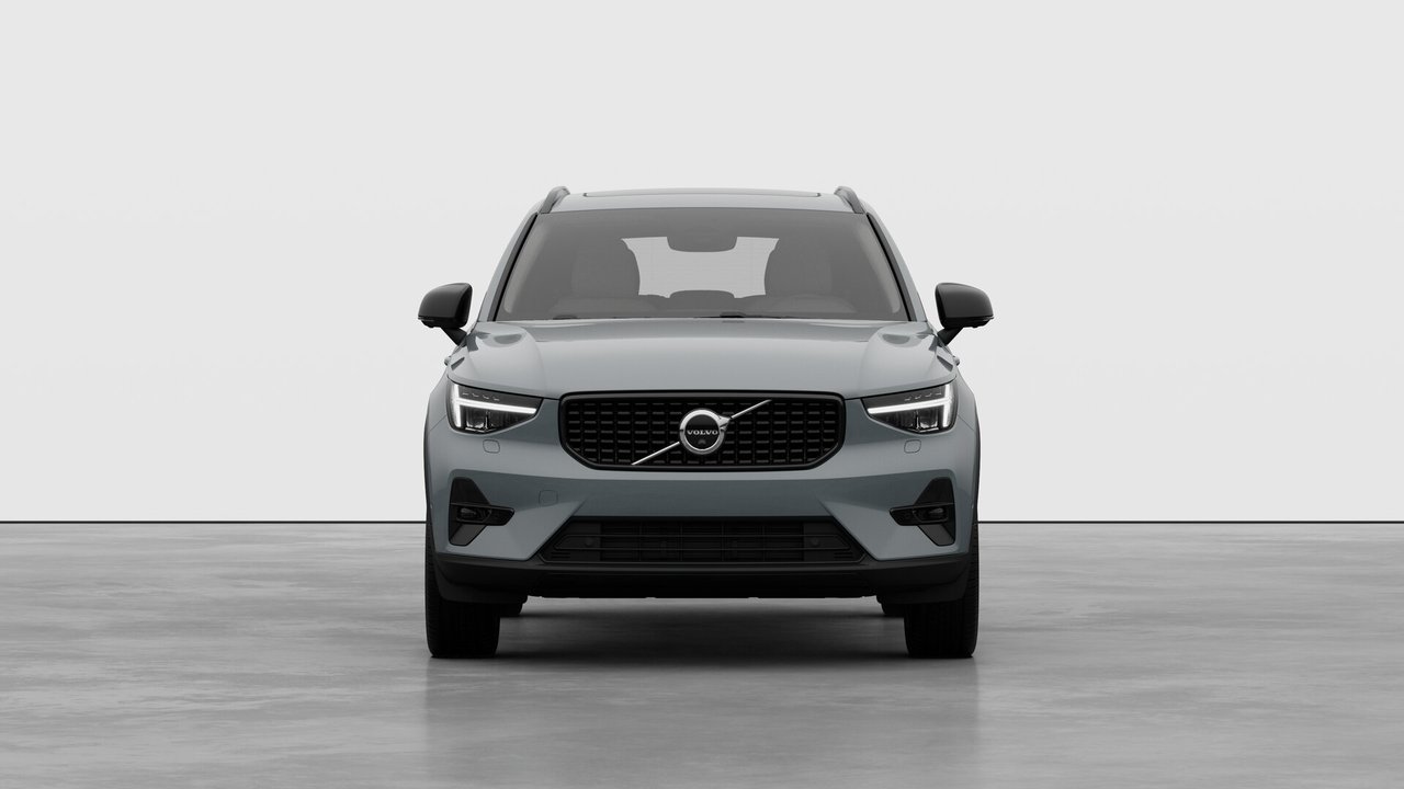2026 Volvo XC40 - Image 5