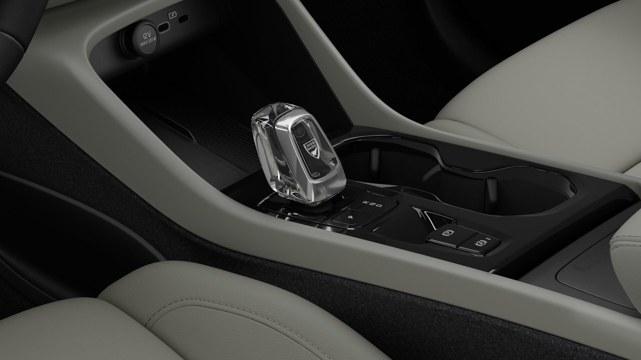 2026 Volvo XC40 - Image 11