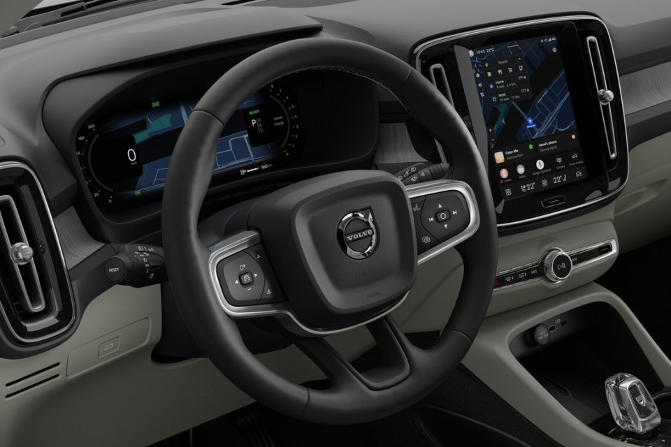 2026 Volvo XC40 - Image 14