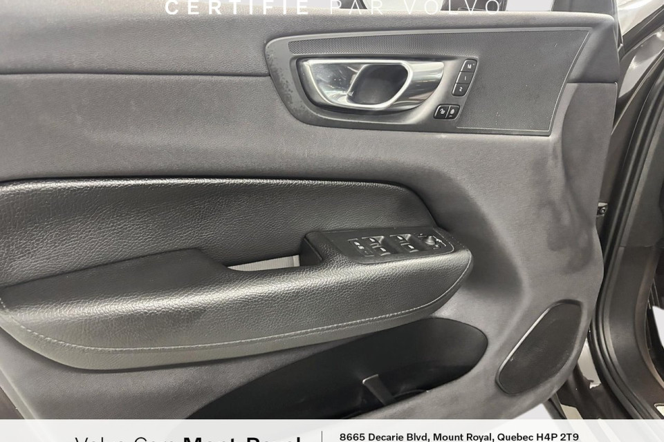 2022 Volvo XC60 - Image 9