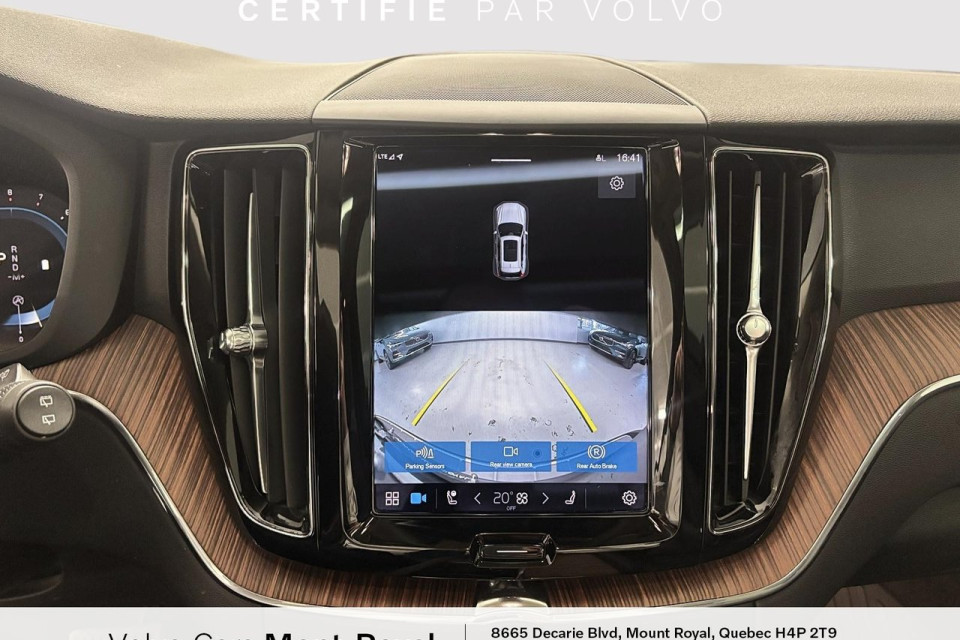 2022 Volvo XC60 - Image 14