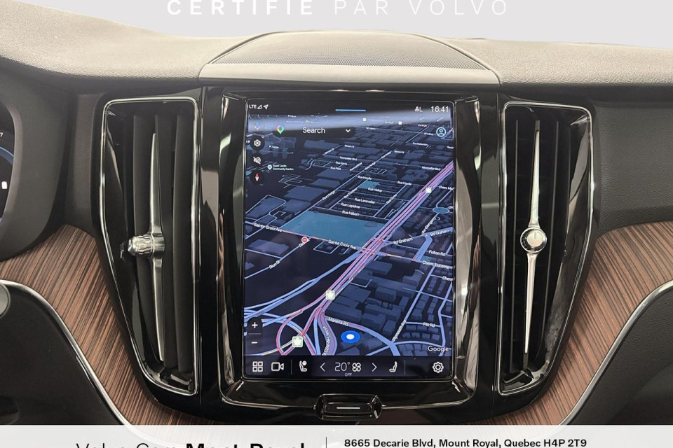 2022 Volvo XC60 - Image 15