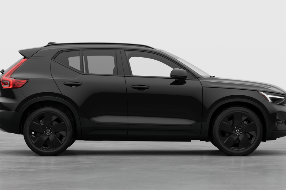 2026 Volvo EX40 - Image 7