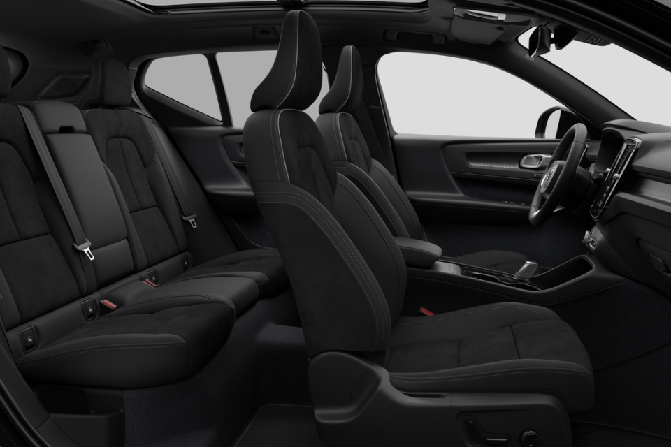 2026 Volvo EX40 - Image 13
