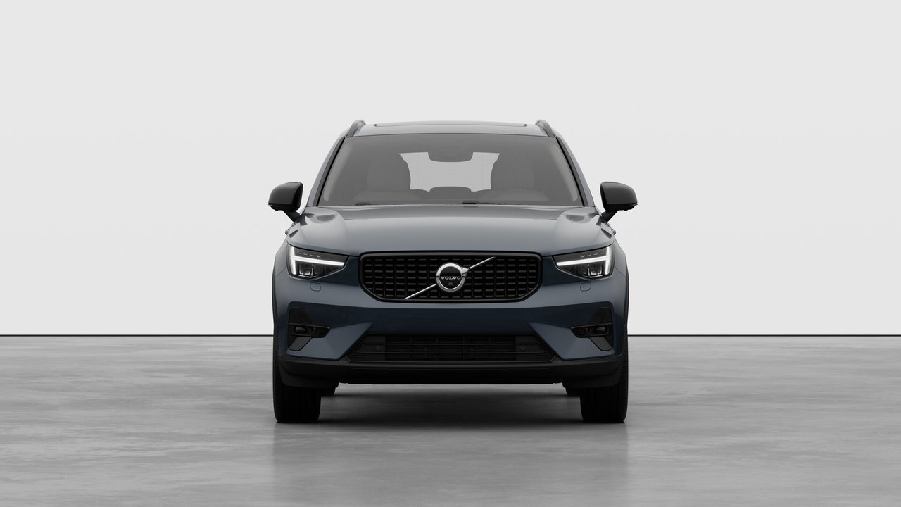 2026 Volvo XC40 - Image 5