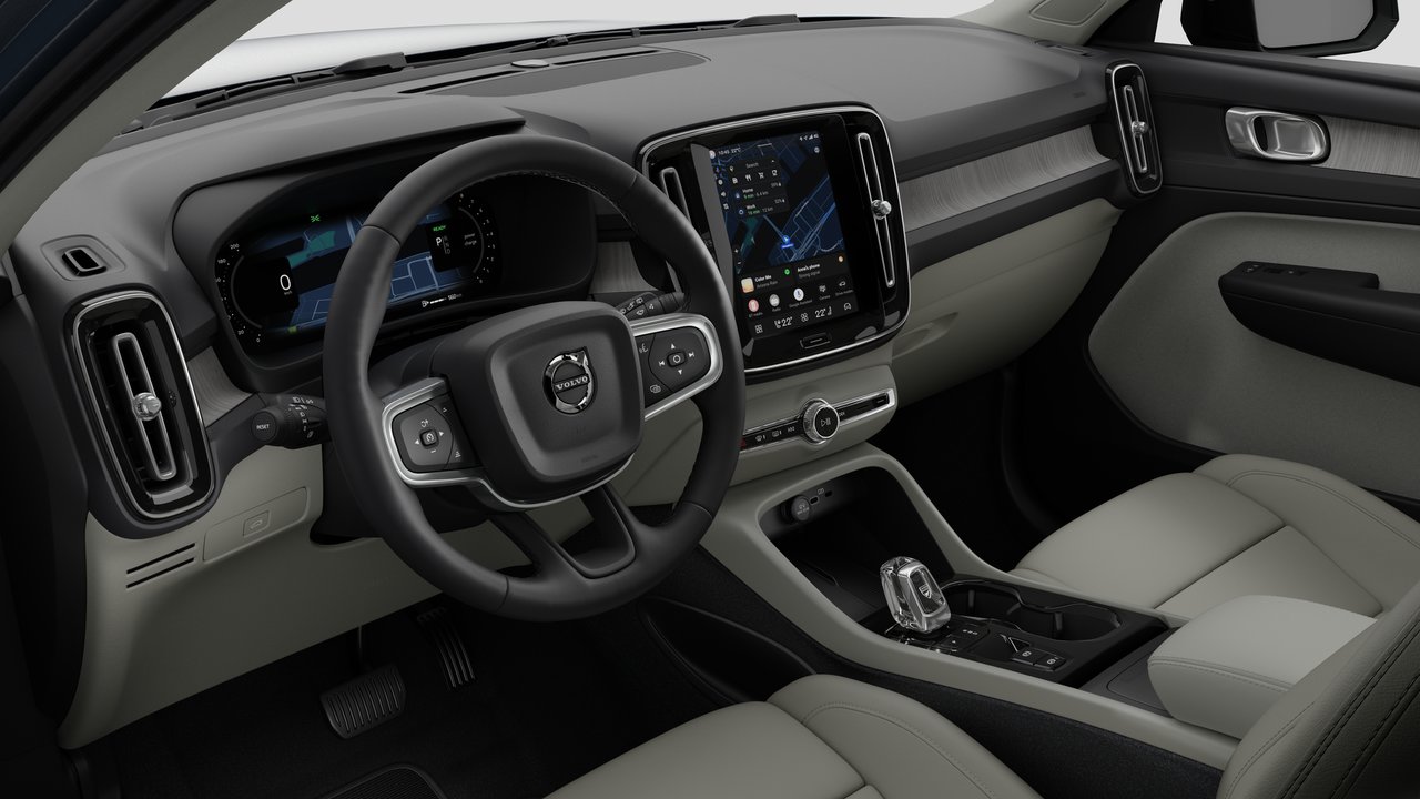 2026 Volvo XC40 - Image 10