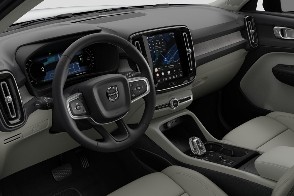 2026 Volvo XC40 - Image 10