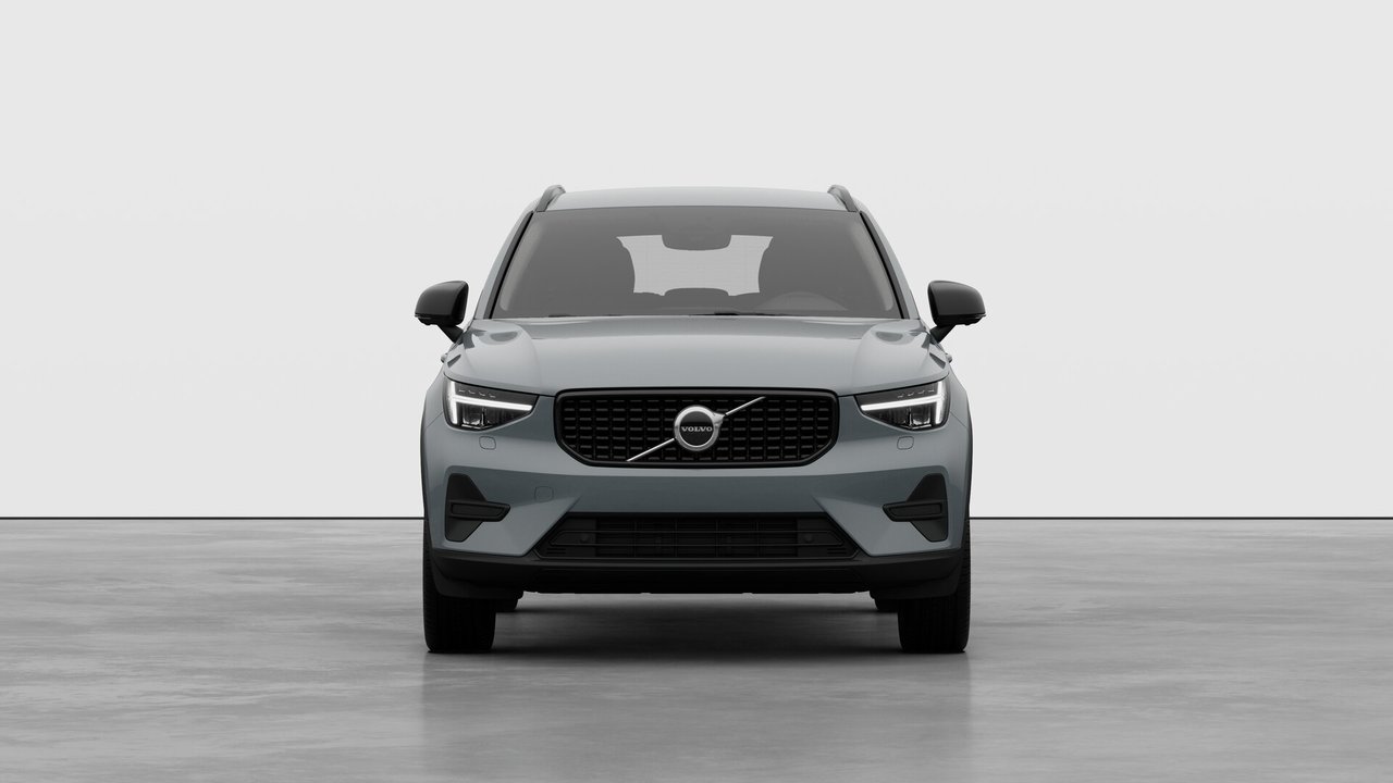 2026 Volvo XC40 - Image 5