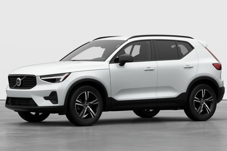 2026 Volvo XC40 - Image 1