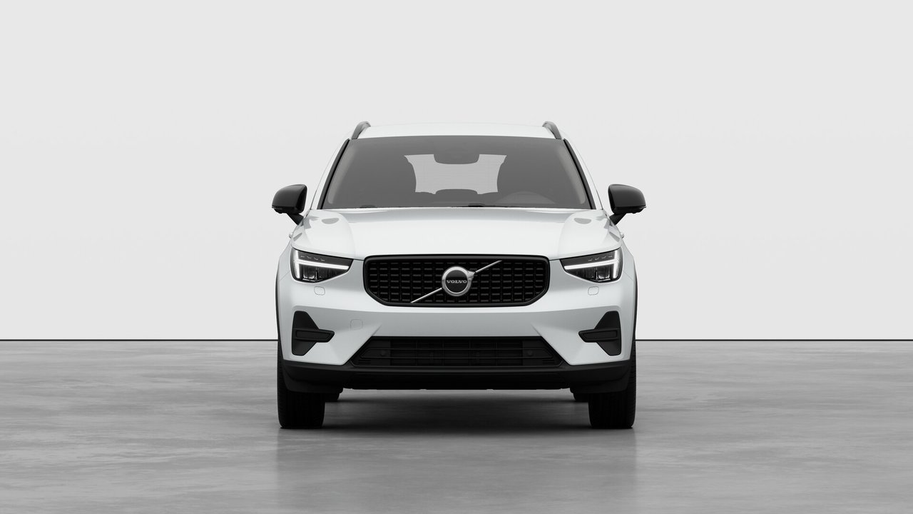 2026 Volvo XC40 - Image 5