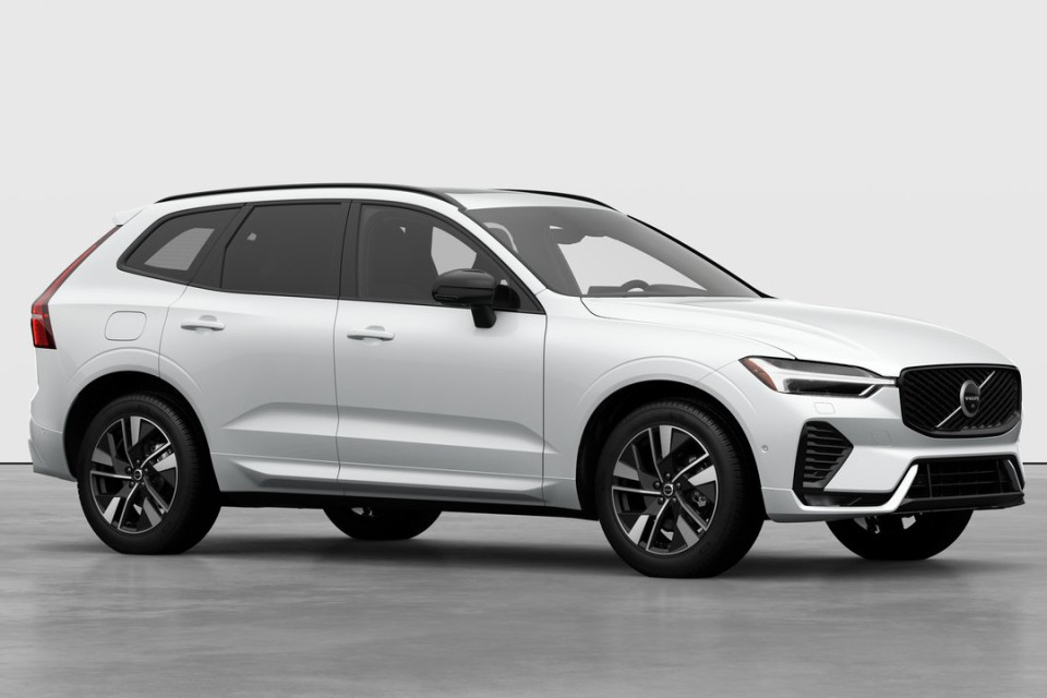 2026 Volvo XC60 - Image 3