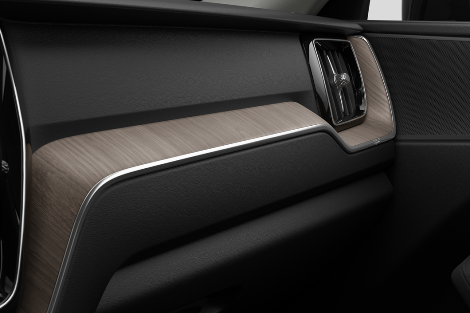 2026 Volvo XC60 - Image 9