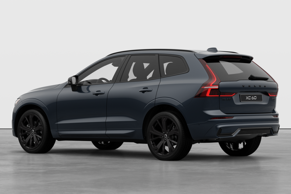 2026 Volvo XC60 - Image 2