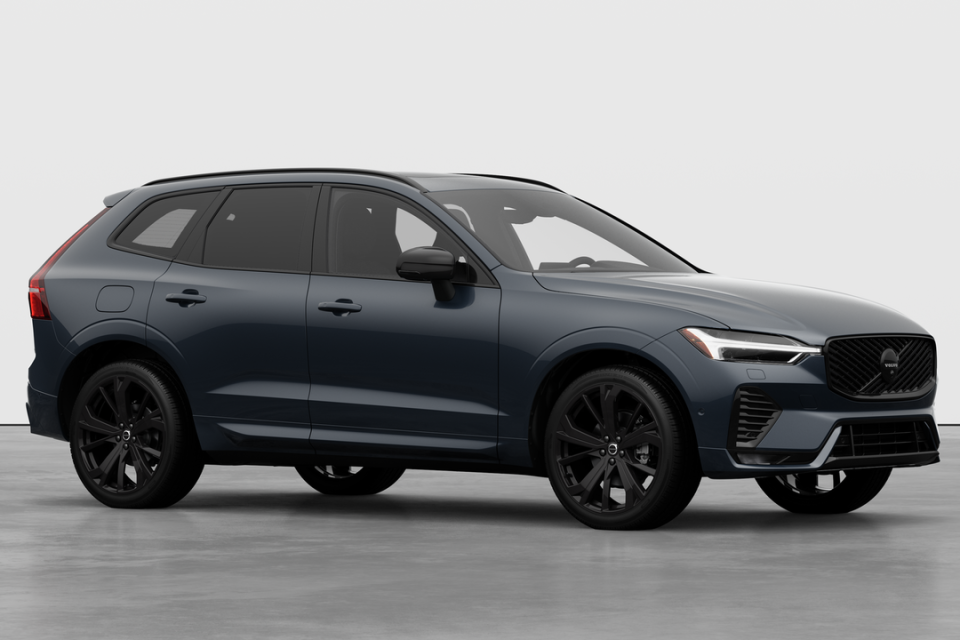 2026 Volvo XC60 - Image 3