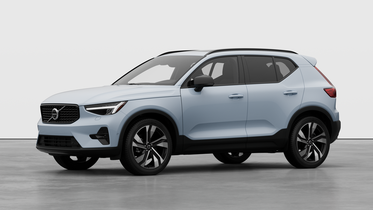 2026 Volvo XC40 - Image 1