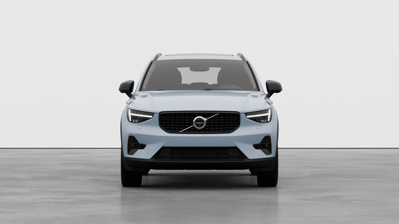 2026 Volvo XC40 - Image 5
