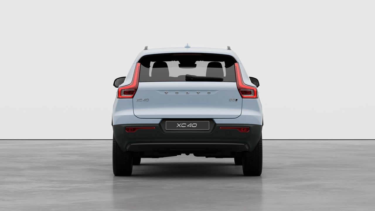 2026 Volvo XC40 - Image 6