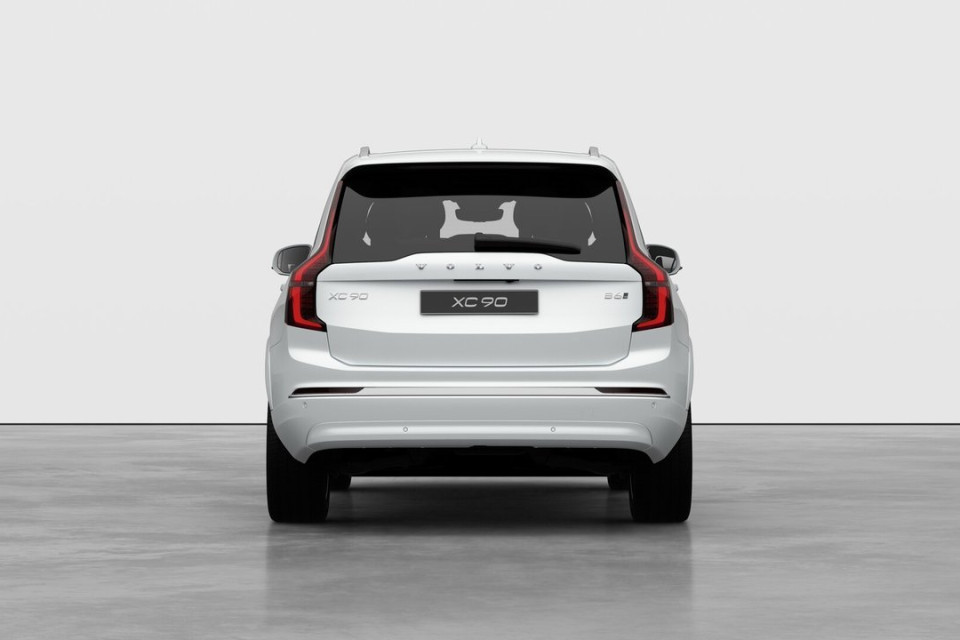 2026 Volvo XC90 - Image 6